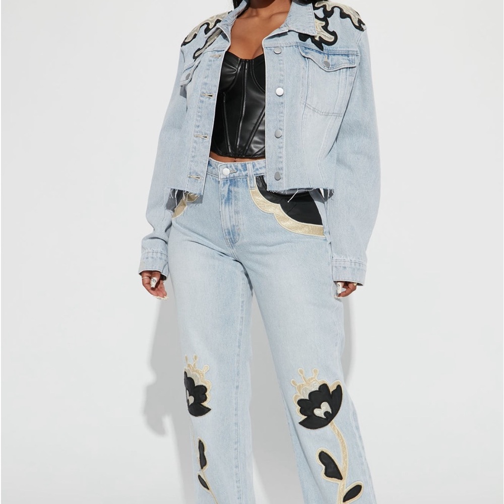 Charley PU Patch Straight Leg Jeans - Light
Wash (13)
